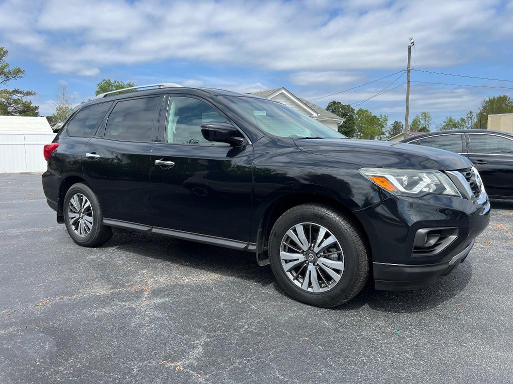 2017 Nissan Pathfinder