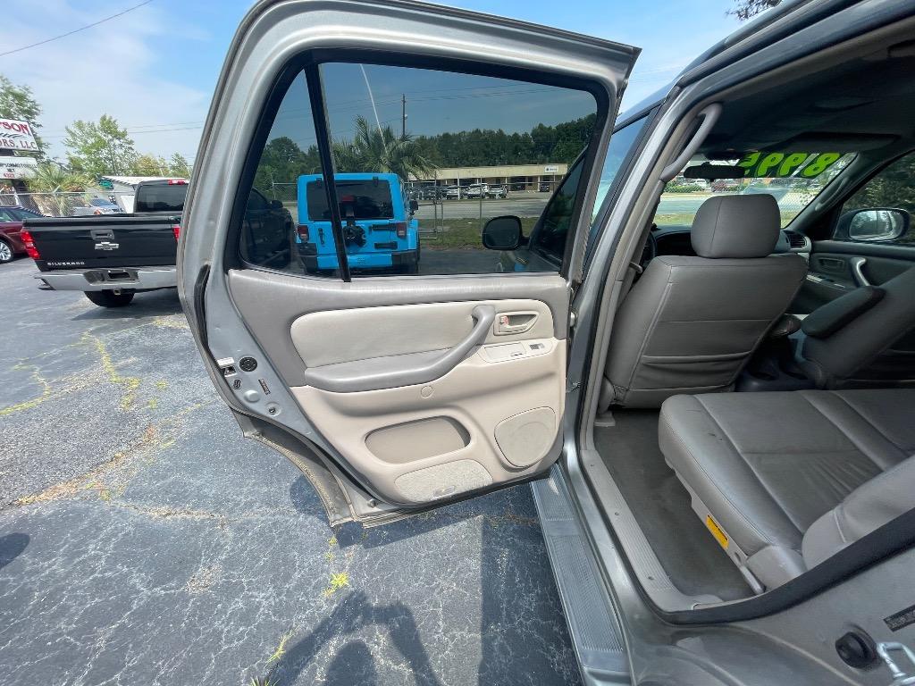 2006 Toyota Sequoia SR5 - Photo 10