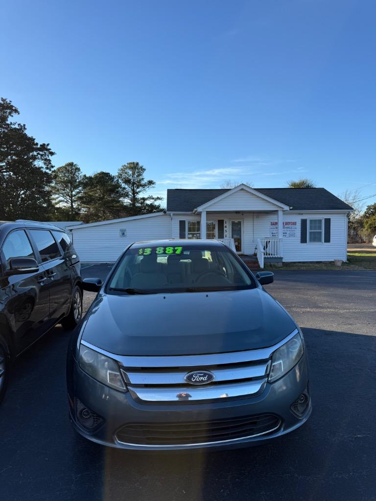 2011 Ford Fusion SE's photo