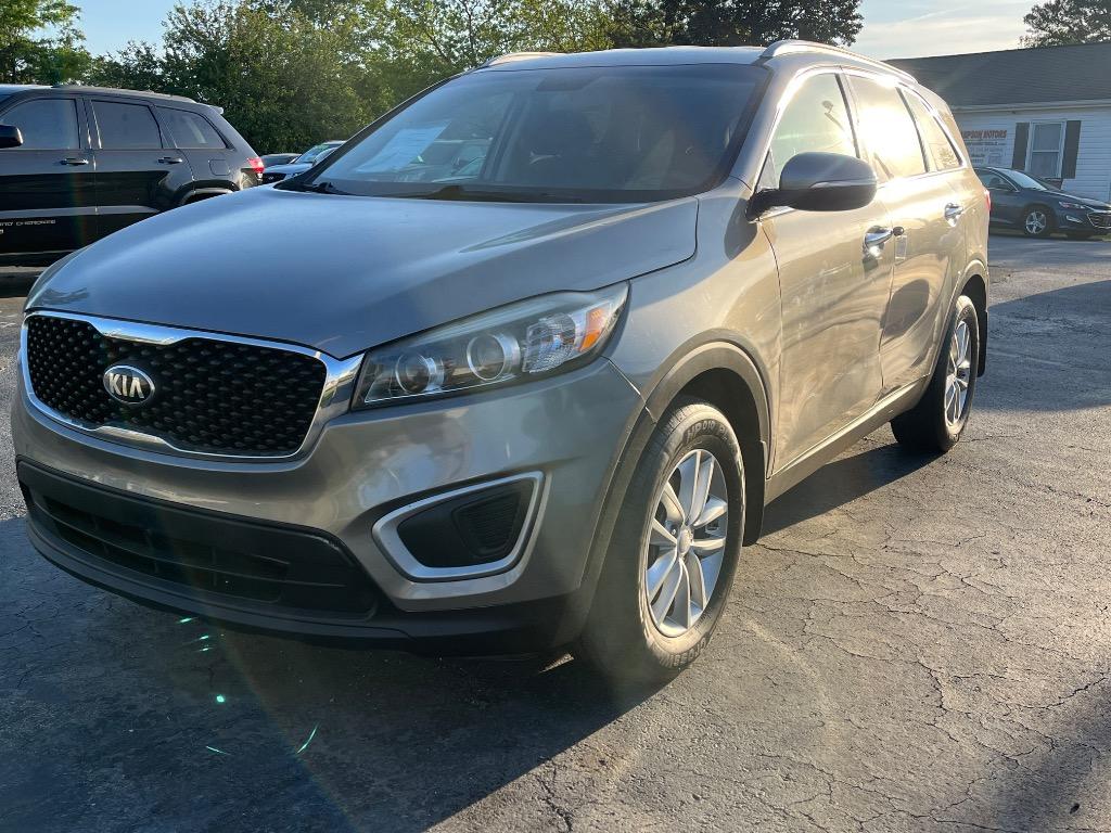 2018 Kia Sorento LX AT's photo