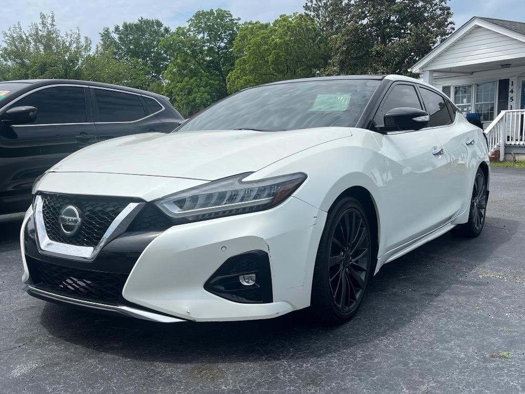 2019 Nissan Maxima Platinum's photo