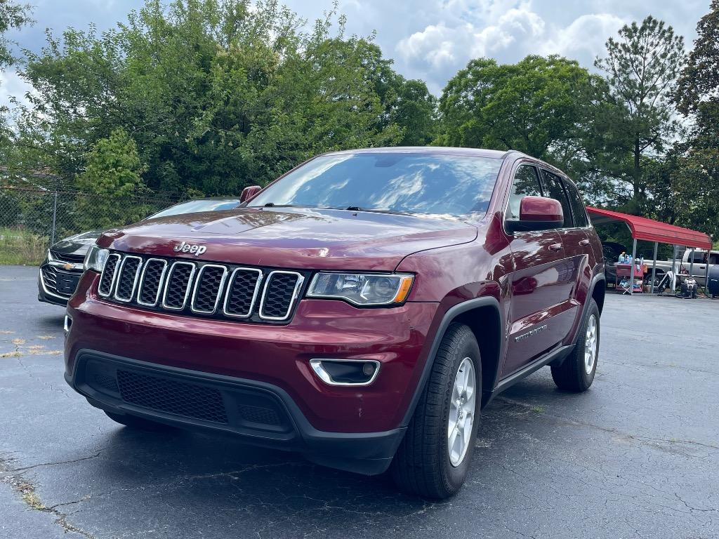 2017 Jeep Grand Cherokee Laredo's photo